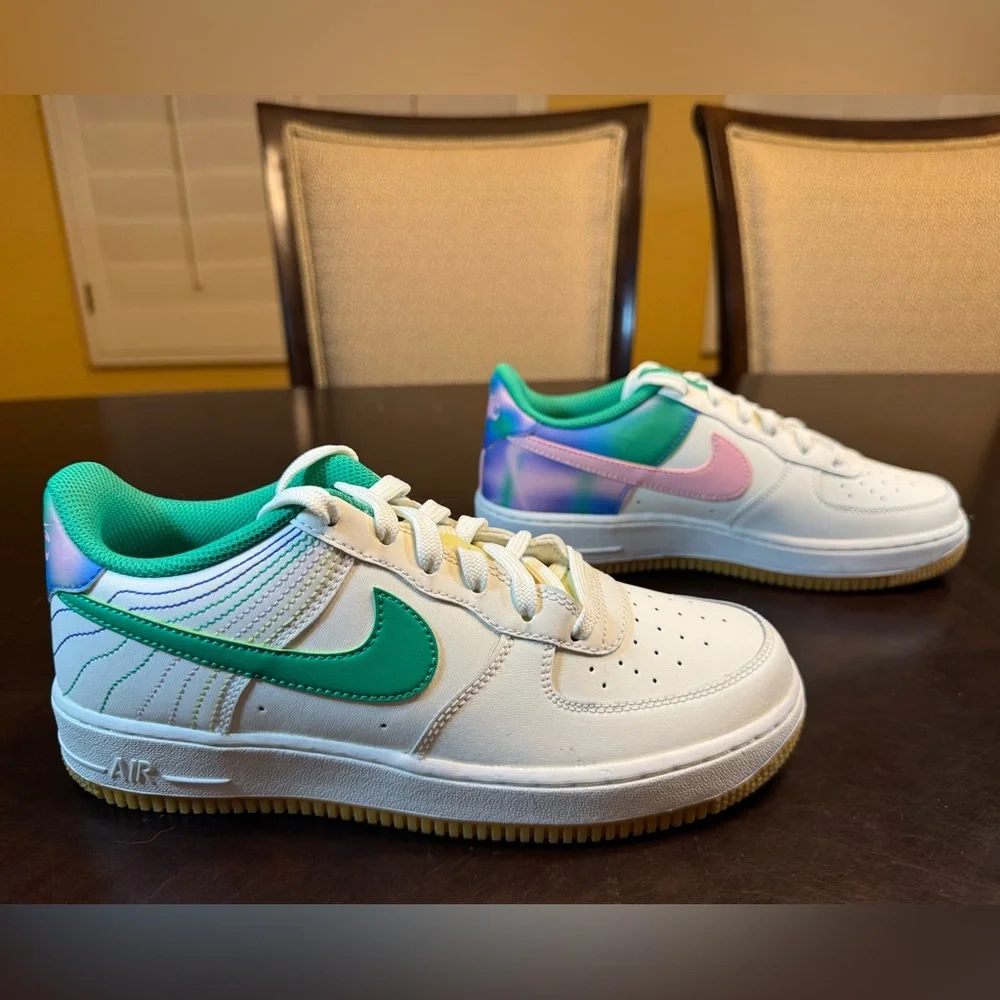 New Nike Air Force 1 Leather Sneaker Pink White Size US 6.5Y
